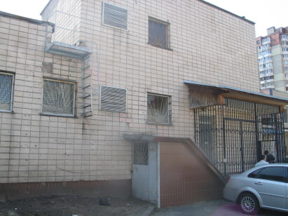 м. Київ, вул. Ревуцького, 16-А. Оренда – Приміщення 1-го поверху та підвалу, площею 66,30 кв. м. (П)