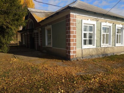 Сумська обл., Глухівський р-н., с. Сопич, вул. Мічуріна, буд. 5. Оренда – приміщення площею 13,9 кв.м. (В)