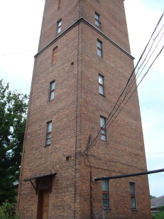 Харківська обл., м. Красноград, вул. Соборна, 56. Оренда – приміщення 4-го поверху будівлі «Башта», площею 33,9 кв.м. (В)