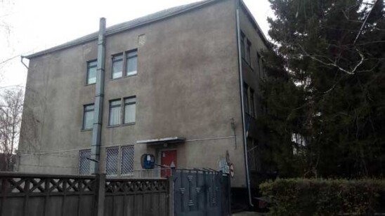 Харківська обл., смт. Великий Бурлук, вул. Центральна, 5. Оренда – приміщення 1-го поверху площею 52,7 кв.м.