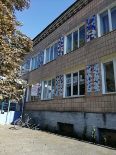 Чернігівська обл., смт Сосниця, вул. Б. Хмельницького, 16. Оренда – приміщення 1 поверху площею 37 кв.м. (В) 