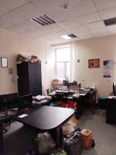 м. Харків, вул. Конторська, 14. Оренда – приміщення 1-го поверху площею 74,7 кв.м (П)