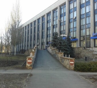 Дніпропетровська обл., м. Кривий Ріг, вул. Героїв АТО, 30. Оренда – пприміщення 1-го поверху площею 74,70 кв.м. (В)