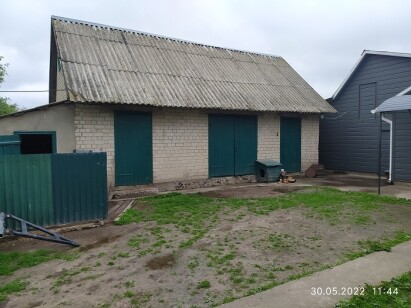 Рівненська обл., Вараський р-н., с. Довговоля, вул. Грушевського, 9/2а. Оренда – нежитлові приміщення площею 33,4 кв.м. (В)