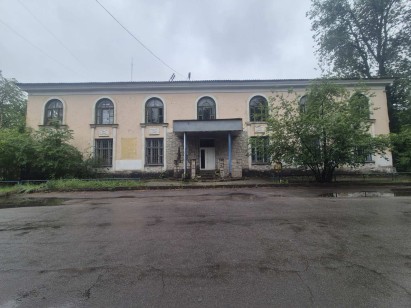 Довгострокова оренда! Дніпропетровська обл., м. Жовті води, вул. Музейна, 16. Оренда – нежитлова будівля площею 771,9 кв.м. (В) 