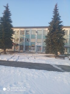 Рівненська обл., смт. Зарічне, вул. Центральна, 6а. Оренда – приміщення 3-го поверху площею 80,80 кв.м. (В)