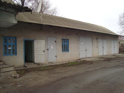 Одеська обл., Болградський р-н, м. Арциз, вул. 28 Червня, 88. Оренда – приміщення 1-но поверхової будівлі площею 10,00 кв.м (В) (В)