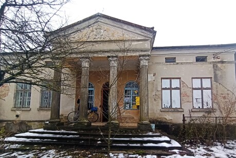 Львівська обл., с. Нове місто, вул. Центральна,1. Оренда – приміщення площею 19,40 кв. м (В)