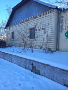 ДОВГОСТРОКОВА ОРЕНДА! Дніпропетровська обл., Новомосковський р-н, м. Перещепине, вул. Шевченка, 61.Оренда – комплекс нежитлових будівель та споруд площею 403,80 кв.м (В)