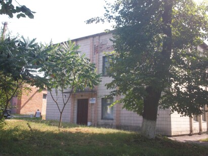 Полтавська обл., Миргородський р-н., смт. Шишаки, вул. Корніліча, буд.10. Оренда – підвальні приміщення площею 60,00 кв.м. (В)