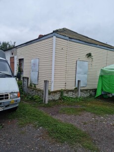 Сумська обл., Сумський р-н., м. Ворожба, вул. Центральна (Комсомольська), буд. 65. Оренда – нежитлове приміщення, площею 28,0 кв.м. (В)