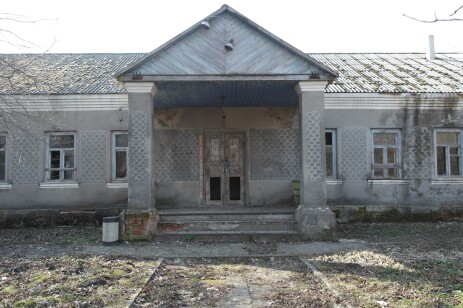 Сумська обл., Конотопський р-н, с. Салтикове, вул. Петровського, буд. 9. Оренда – нежитлове приміщення площею 16,6 кв.м. (В)