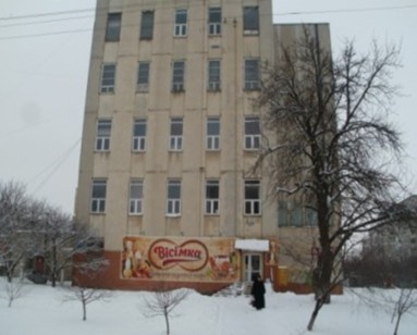 Рівненська обл., м. Рівне вул. Вишиванка,37.Оренда – приміщення 4-го поверху загальною площею 363,20 м.кв. (В)