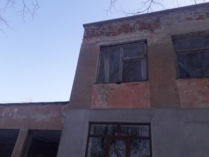 Львівська обл., с. Куликів, вул. Шевченка, 2. Оренда – приміщення 2-го поверху площею 28,50 кв. м. (В)