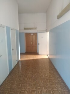 м. Київ, вул. Макіївська, 3 (Оболонський р-н) (В). Оренда – приміщення 2-го поверху, площею 724,10 кв. м.