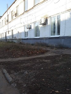 Харківська обл., Ізюмський р-н, смт. Донець, вул. Центральна, 42. Оренда – приміщення 1-го поверху будівлі “А-2” площею 127,40 кв.м. (В)