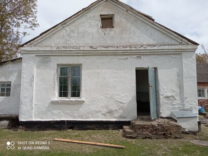 Волинська обл., Володимир-Волинський р-н, с. Війниця, вул. Луцька, 34. Оренда –  приміщення 1-го поверху площею 19,10 кв.м (В)