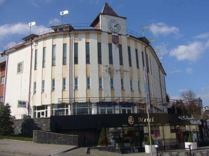 м. Трускавець, вул. Героїв УПА 11. Оренда будівлі