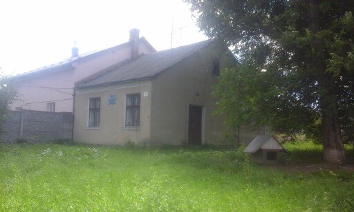 Львівська обл., м. Ходорів, вул. Шевченка, 119. Оренда – частини будівлі площею 48,10 кв. м. (В)