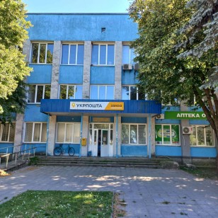 Рівненська обл., Дубенський р-н,селище Млинів, вул. Рівненська, 2. Оренда –приміщення 3-го поверху площею157,20 кв.м (В)