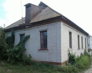 Кіровоградська обл., смт Онуфріївка, вул. М. Скляра, 13. Оренда – будівля площею 130,90 кв.м.(В)