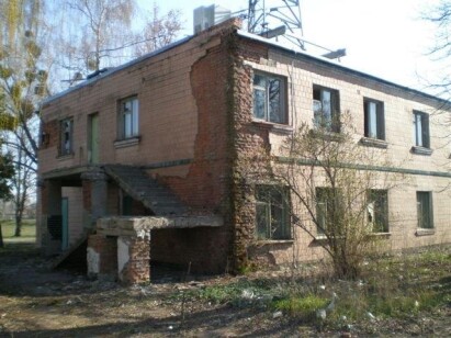 Полтавська обл., Лубенський р-н, с. Засулля, вул. Молодіжна, буд.20. Оренда – двоповерхова будівля площею 368,90 кв.м. (В)