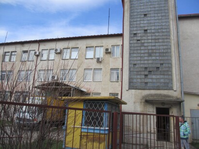 Закарпатська обл., Ужгородський р-н., смт. Чоп, вул. Залізнична, 3А. Оренда – приміщення 3-го поверху площею 113 кв.м. (В)