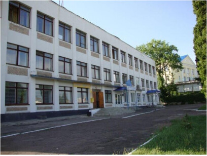 Сумська обл., Роменський р-н, смт. Липова Долина, вул. Загорянка, буд. 2. Оренда – офісне приміщення 2-го поверху площею 40,00 кв.м. (В)