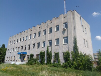 Чернігівська обл., м. Прилуки, вул. Ярмаркова, 53.Оренда – приміщення 1-го поверху площею 250,8 кв.м (В)