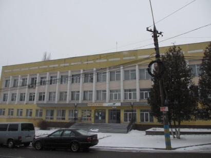  Львівська обл., м. Мостиська, вул. Грушевського, 17. Оренда приміщення 2-го поверху площею 73,2 кв.м. (В)