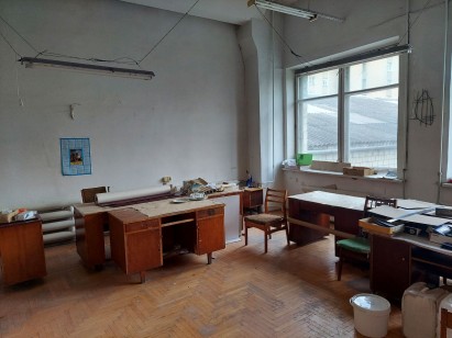 Івано-Франківська обл. м.Івано-Франківськ, вул. В.Симоненка, 1. Оренда – приміщення 1-го поверху, площею 37,5 м.кв. (В)