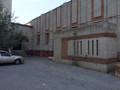 Сумська обл., м. Суми, пр-т. Курський, буд. 37. Оренда – частина підвального приміщення площею 341,90 кв.м. (В)