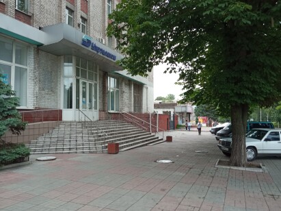 Дніпропетровська обл., м. Кам’янське, просп. Свободи, 44. Оренда – приміщення 2-го поверху загальною площею 95,30 кв.м