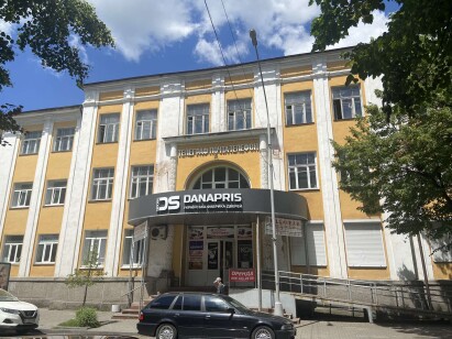 ДОВГОСТРОКОВА ОРЕНДА! Полтавська обл., Кременчуцький р-н, м. Кременчук, вулиця Соборна, 17. Оренда – приміщення 3-го поверху загальною площею 777,60 кв.м. (П)