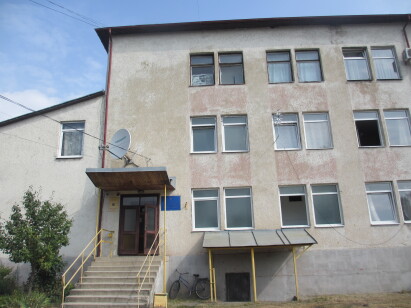 Закарпатська обл.,Ужгородський р-н, м. Чоп, вул. Залізнична, 3А, оренда – приміщення 3-го поверху площею 113 кв. м (В)