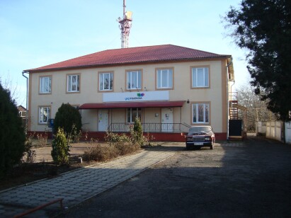 Одеська обл., Подільський р-н., смт. Любашівка, вул. Софіївська, 89. Оренда – приміщення 1-го поверху площею 20,40 кв.м.(В)