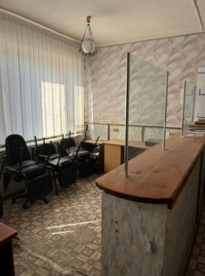 Полтавська обл., м. Зіньків, вулиця Воздвиженська, 36. Оренда – приміщення 2-го поверху площею 22,00 кв.м. (В)