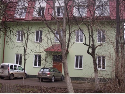 м. Івано-Франківськ, вул. Ю.Целевича, 18а. Оренда приміщень 2-го поверху 