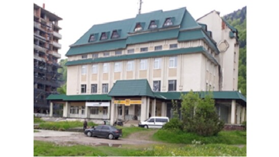 Івано-Франківська обл., м.Яремче, вул. Свободи, 309, Оренда – приміщення 3-го та 4-го поверху (база відпочинку «Смерека»), площею 910,4 м.кв. (В)