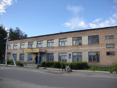 Сумська обл., м. Середино-Буда, вул. Європейська, 10. Оренда – приміщення 1-го та 2-го поверхів площею 265,80 кв.м. (В)