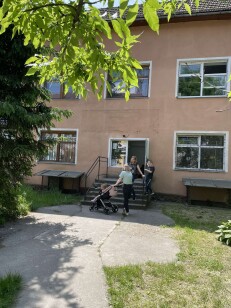 Івано-Франківська обл., Івано-Франківський р-н, м.Бурштин вул. Січових Стрільців, 17.Оренда –  приміщення 1-го поверху виробничого будинку, площею 35,4 кв.м. (В)