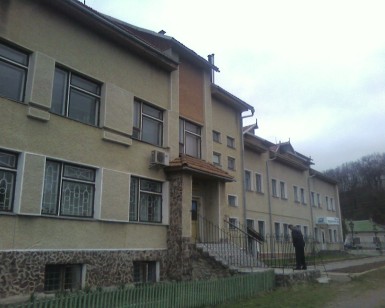 Івано-Франківська обл., Івано-Франківський р-н, м.Галич, Майдан Різдва, 11Г. Оренда – приміщення 1-го поверху, площею 117,9 м.кв. (В)