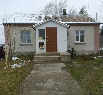 Рівненська обл., Рівненський р-н., с. Вельбівно, вул. Гагаріна, 15. Оренда – частина приміщення одноповерхової будівлі, площею 16,9 кв.м. (В)