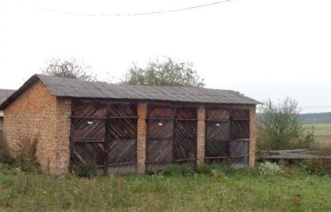 Львівська обл., Яворівський р-н, смт. Немирів, вул. Західні Вали, 12А. Оренда будівля гаражів площею 65,0 кв.м.(В)