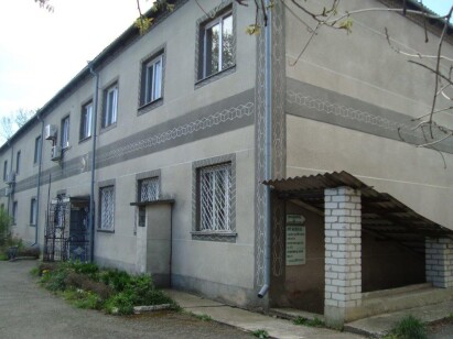 Одеська обл., Подільський р-н, смт. Любашівка, вул. Софіївська, буд. 87б. Оренда – приміщення 2-го поверху загальною площею 66,00 кв.м (В)