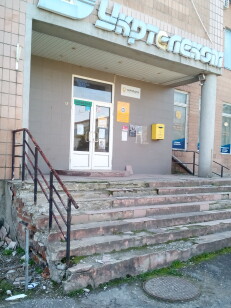 Харківська обл., Красноградський р-н, смт. Зачепилівка, вул. Паркова, 3. Оренда – приміщення на 1-му поверсі площею 82,8 кв.м. (В)