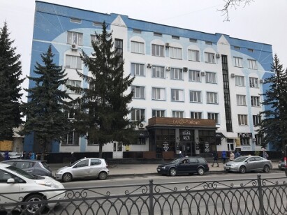 Рівненська обл., м. Рівне, вул. В. Чорновола, 1.Оренда – приміщення 1-го та 2-го поверху загальною площею 147,8 м. кв. (В)