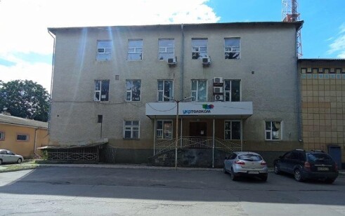 Одеська обл., Подільський р-н, м. Кодима, вул. Соборна, 111. Оренда – приміщення 1-го поверху площею 9,50 кв.м (В)