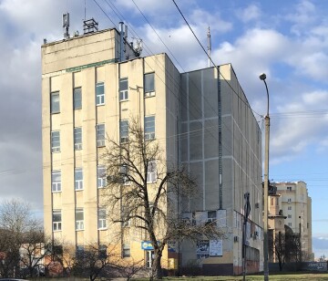 Рівненська обл., м. Рівне, вул. Вишиванки (Орлова), 37   Оренда - приміщення підвалу площею 89,5 кв.м. (П)