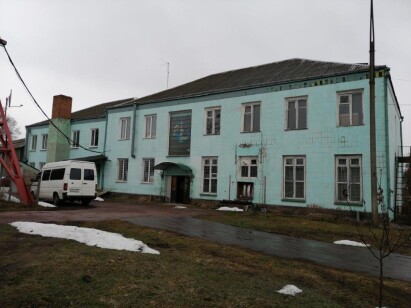 Чернігівська обл., смт. Короп, вул. Поштова, 9, оренда – приміщення 2-го поверху площею 11,50 кв.м. (В).